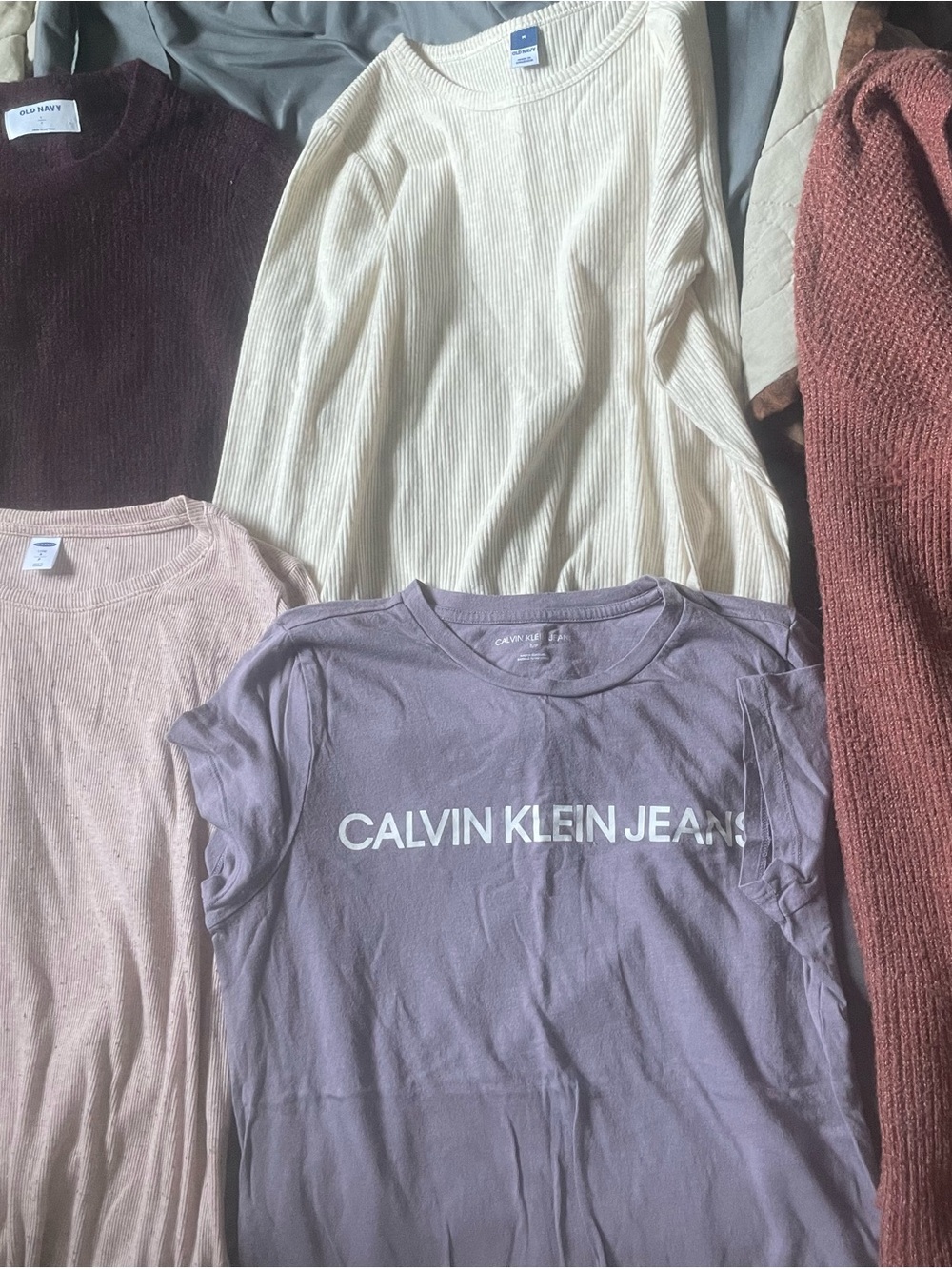 Women’s size small fitting clothing lot